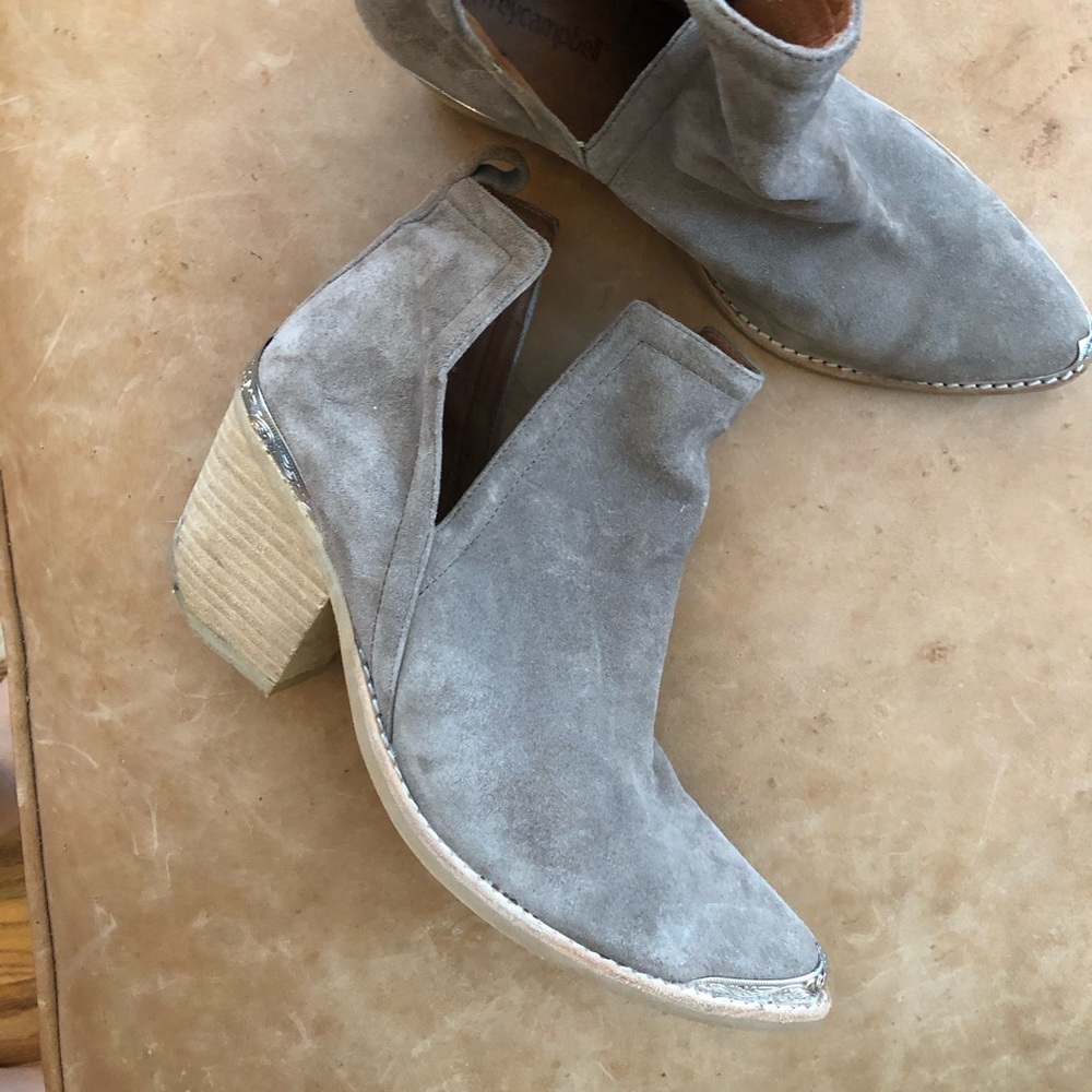 Jeffrey Campbell Cromwell